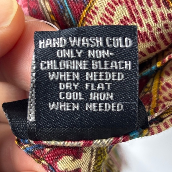 Cejon Scarf Wrap Shawl 70" X 44" NWT Fringe Fall colors Lightweight Paisley - Picture 7 of 10